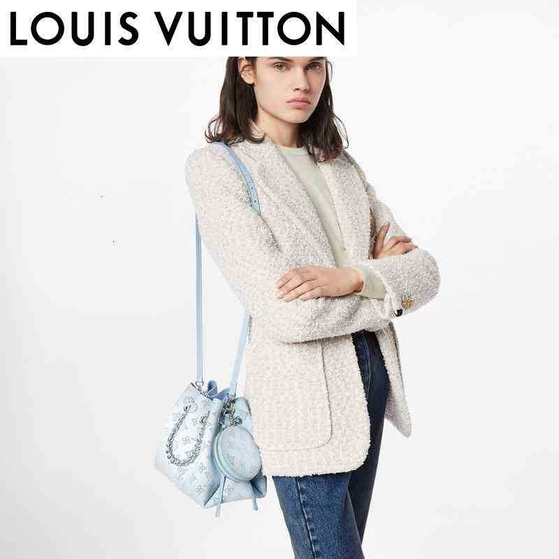 Bolso louis vuitton hombre, Bolsos louis vuitton, Bolsos chanel