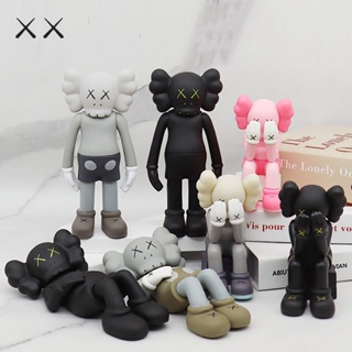 Muñecos kaws online precio