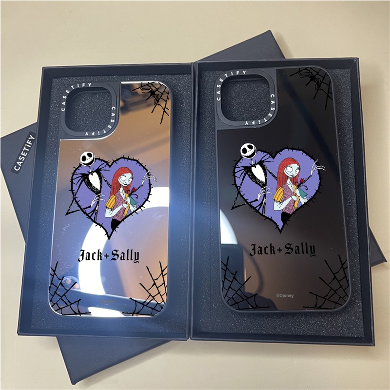 CASETiFY X Jack Skellington + Sally Negro Y Plata Espejo Mate Carcasa Apple IPhone 15 14 13 12