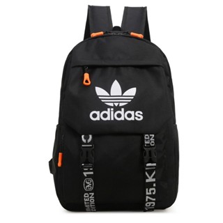 Mochila cheap adidas cuadrada