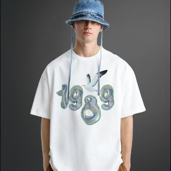 thumbnail image 1 of 2024 Nuevo Taylor Swift 1989 The Eras Tour Concert Merch Cuello Redondo Algodón T Manga Corta Casual Top Hombre/Mujer Camisas De Pareja, 1 of 5