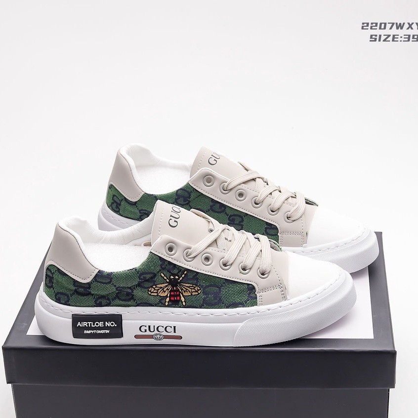 Fotos de best sale tenis da gucci