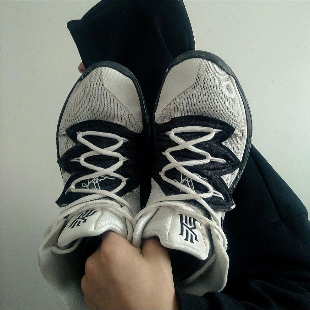 Nike Kyrie 5 Oreo Absorcion De Choque Resistente Al Desgaste Antideslizante Ligero De Los Hombres De Tenis De Amortiguacion T