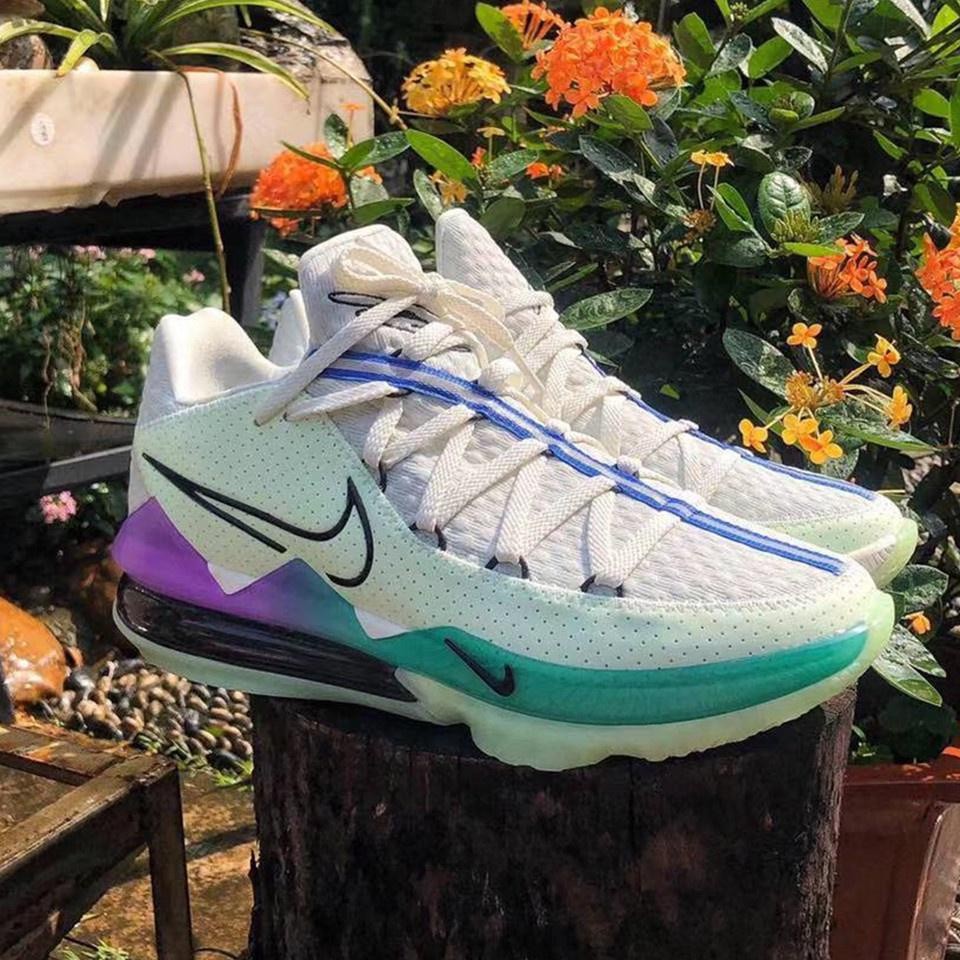 Nike lebron 15 low foot locker online