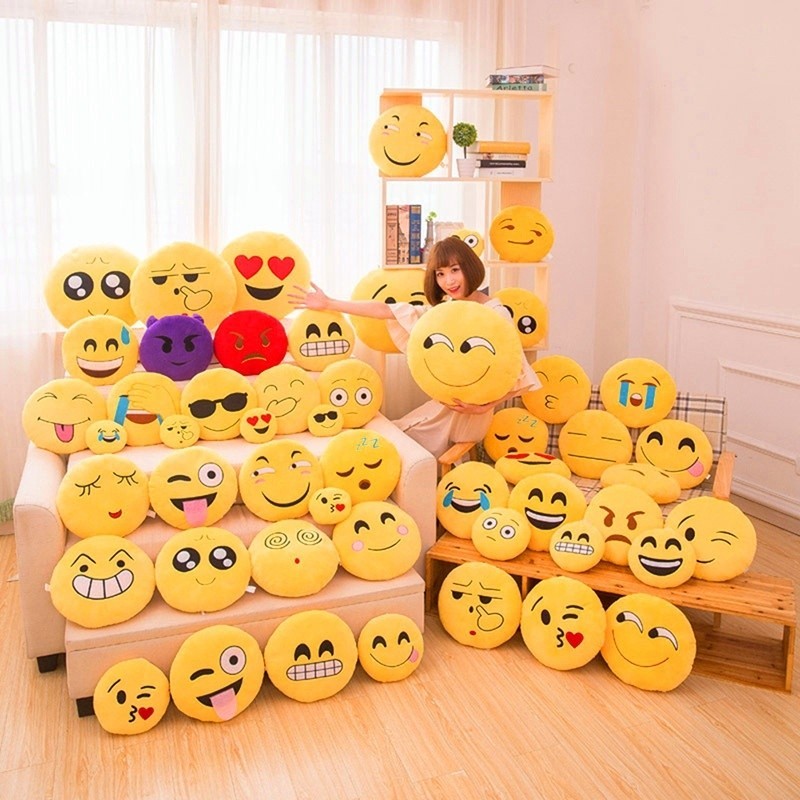 Peluches de emojis retailer